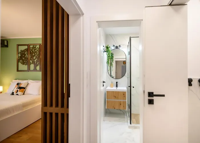 Oasis • 2br Ultracentral • Ac Lägenhet *