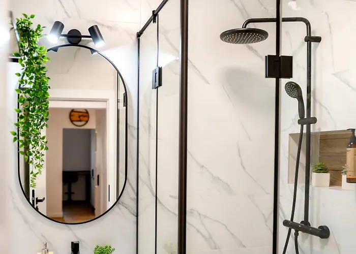 Oasis • 2br Ultracentral • Ac Lägenhet *