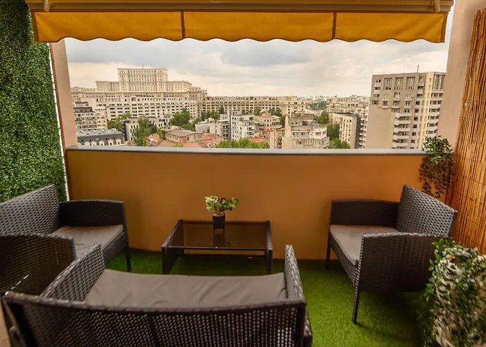 Oasis • 2br Ultracentral • Ac